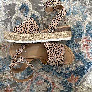 Soda Women's Tan and leopard Espadrille platform Sandals